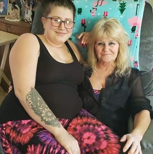 Meet your Posher, Leigh